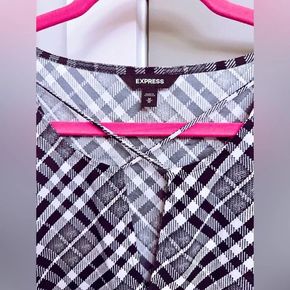 Express Plaid Criss-Cross Neckline Flutter Sleeve Blouse Size Medium - Picture 5 of 5